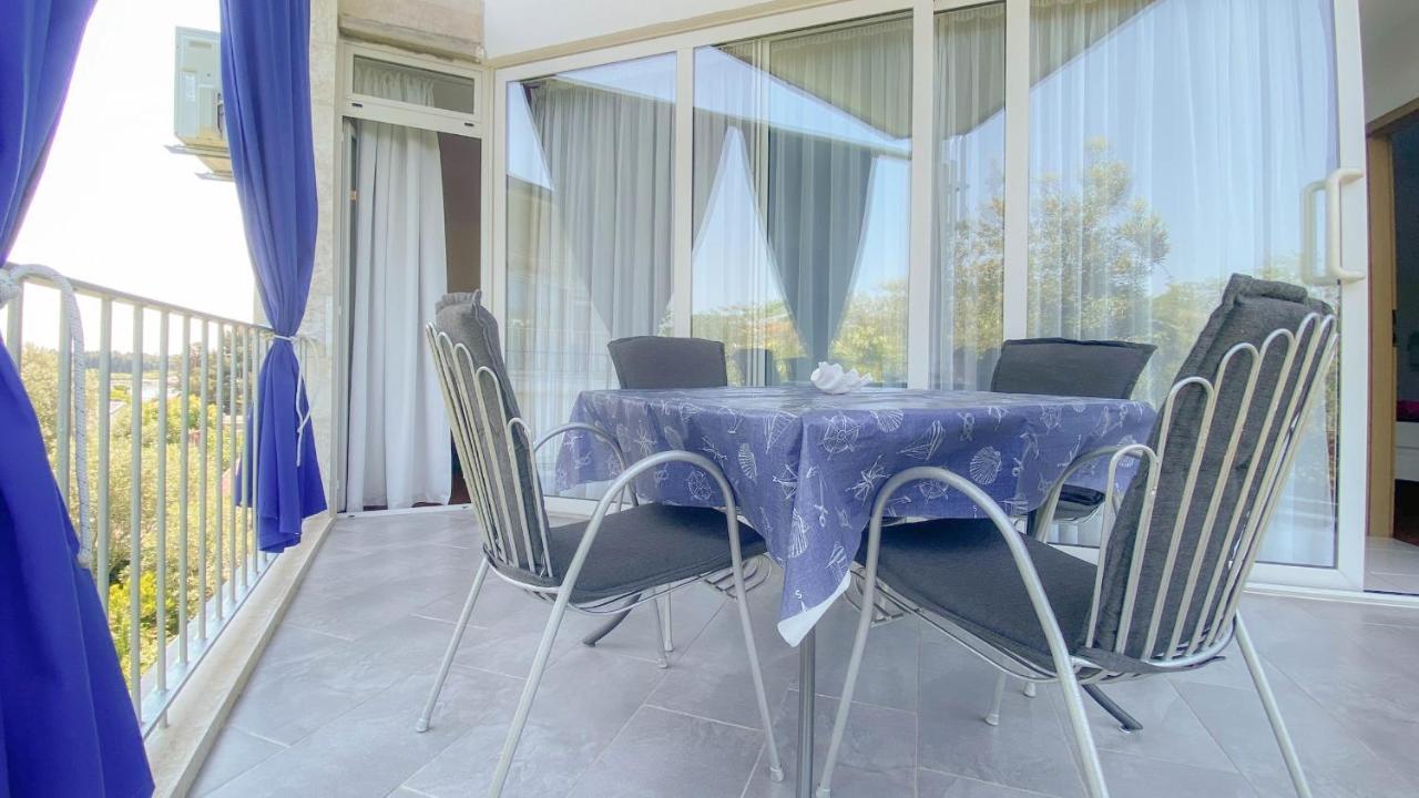 Apartamento Romina Zambratija  Exterior foto