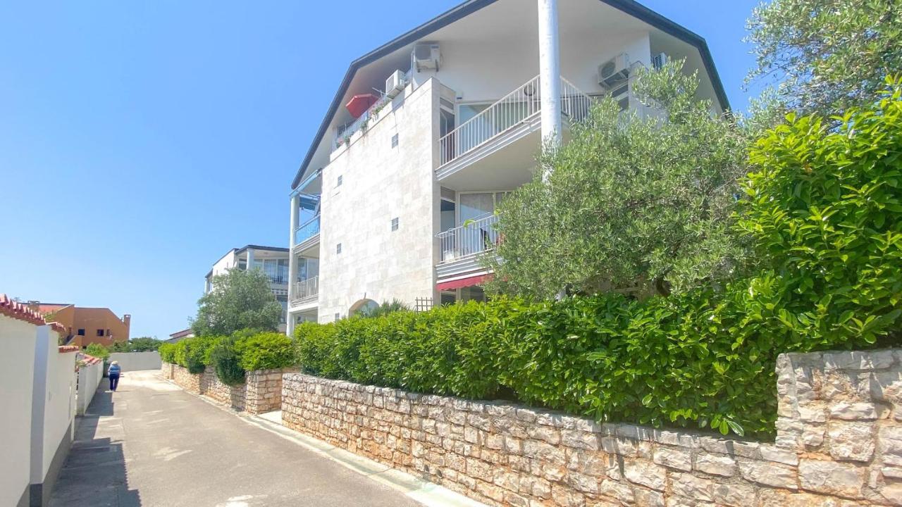 Apartamento Romina Zambratija  Exterior foto